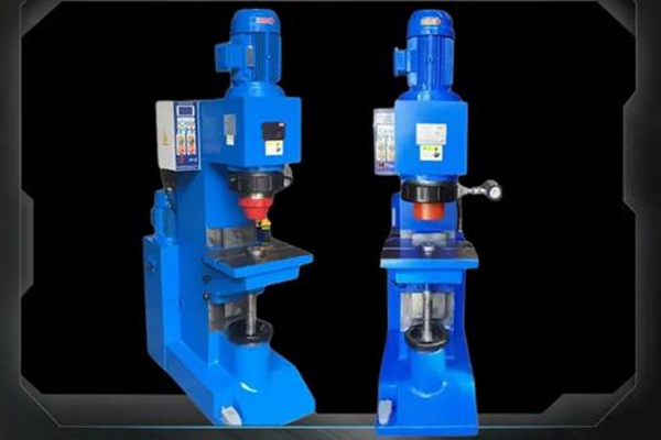 鉚頭不轉？可能使用的是徑向鉚接機！ 圖2