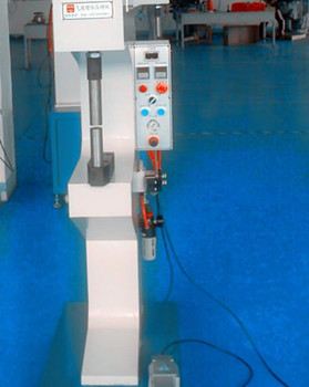 氣壓鉚接機運行前需做好哪些準備工作？